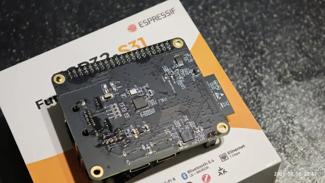 DIY蓝牙音箱,等了五年才等来一颗新芯片:ESP32-S31把经典蓝牙带回来了,现在谁该上车谁该等?