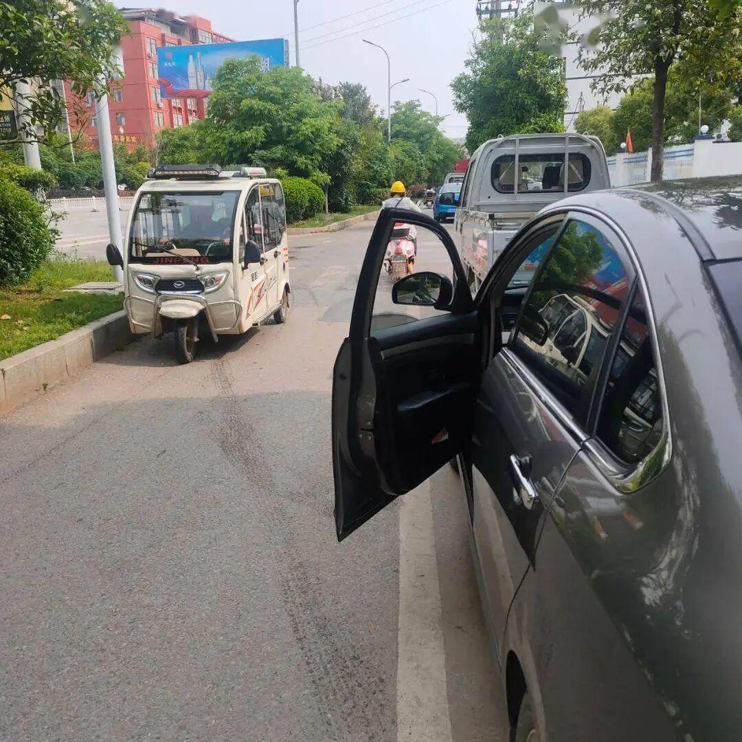 乘客开的门,凭什么是司机坐牢、保险赔钱?