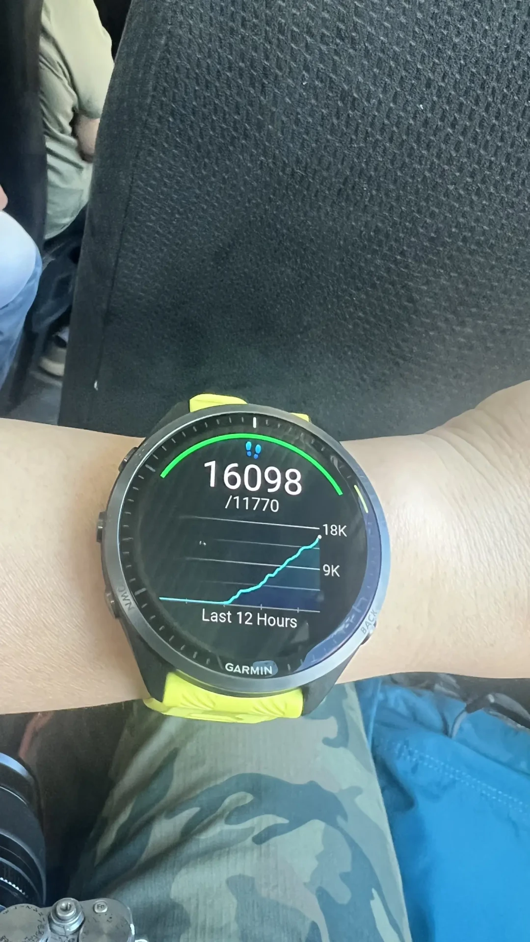 步数虚增、卡路里飘忽、预测赛后跳6分钟:我把近期10条