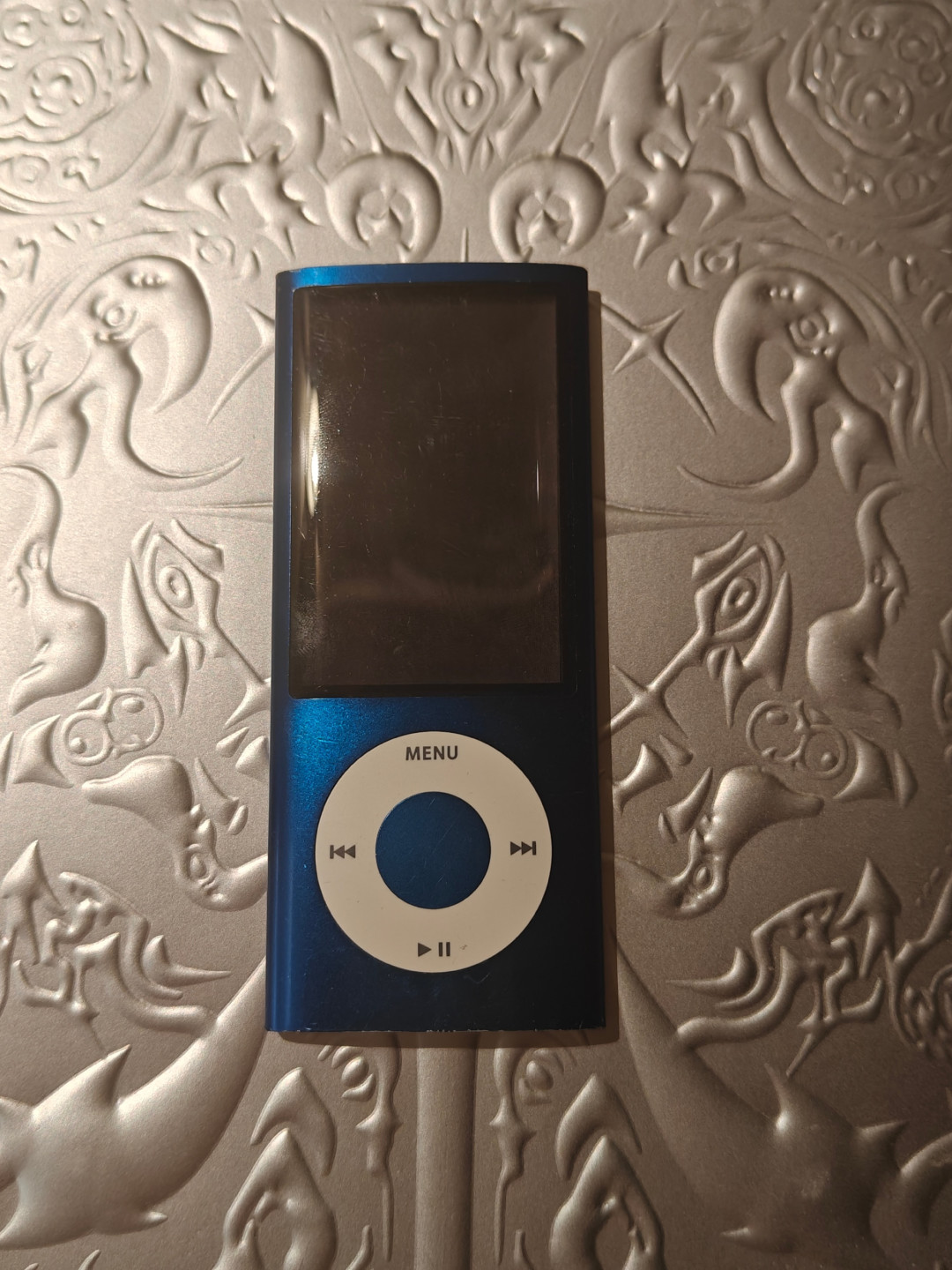 抽屉里的iPod想拉出来日用?先算清导歌、换电、拼好机这三笔账