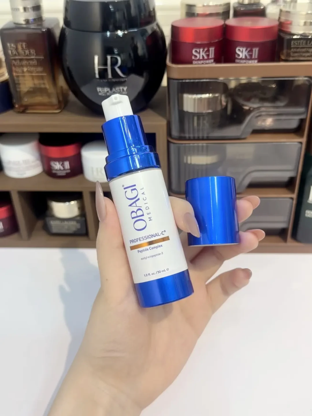 欧邦琪八肽刷纹乳：9月刷屏的“新品”，两年前的官宣里它就在卖了，早C晚A塞第三瓶前先算清三笔账