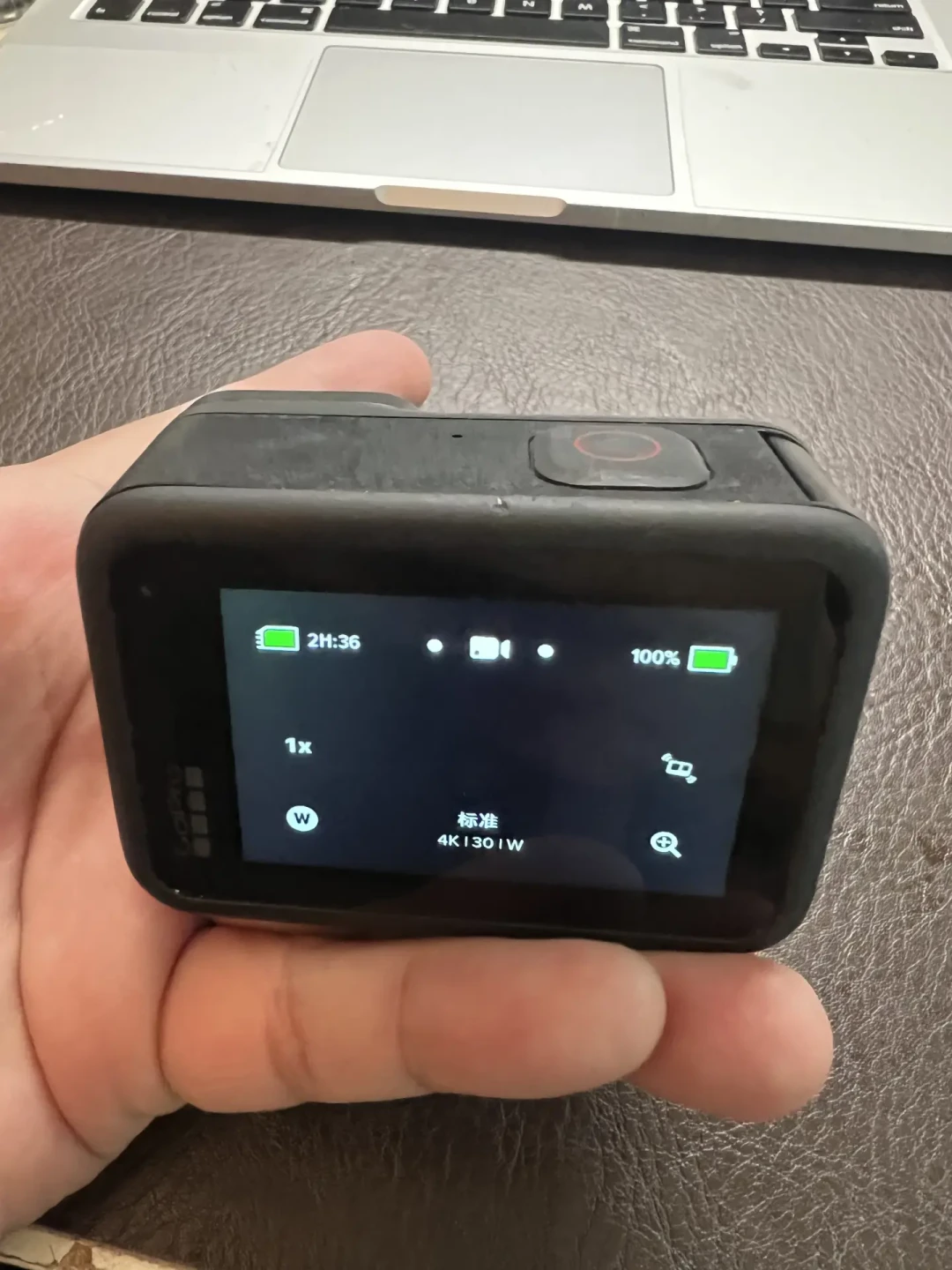 别急着把黑屏的GoPro当废品:翻了全网四十多条维修换新帖,「没售后」是被误读最深的判决