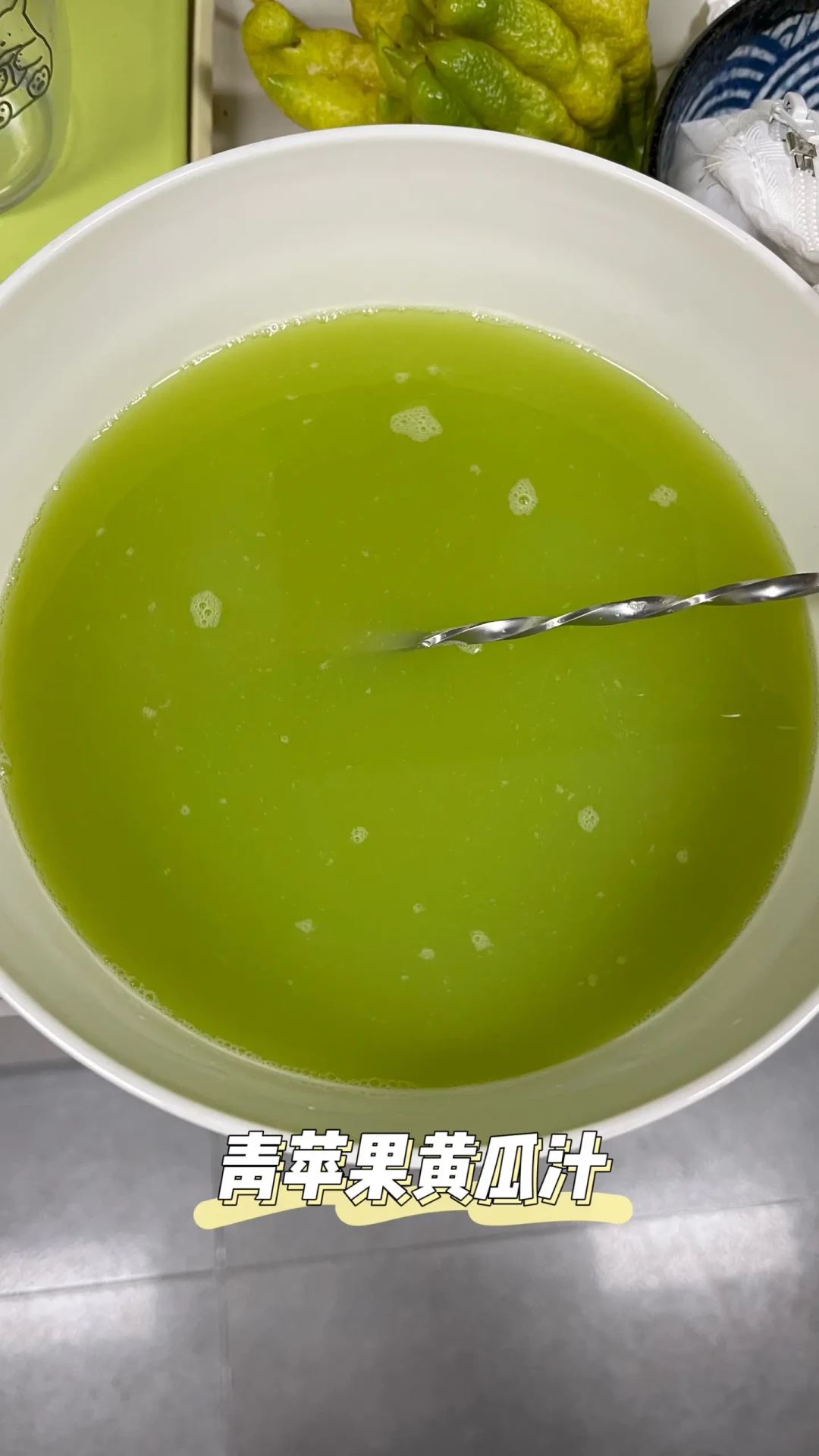 九月刷屏的透明酒,不加分只会减分:53篇奶洗帖算完时间、牛奶和翻车率,值不值得开工看这篇