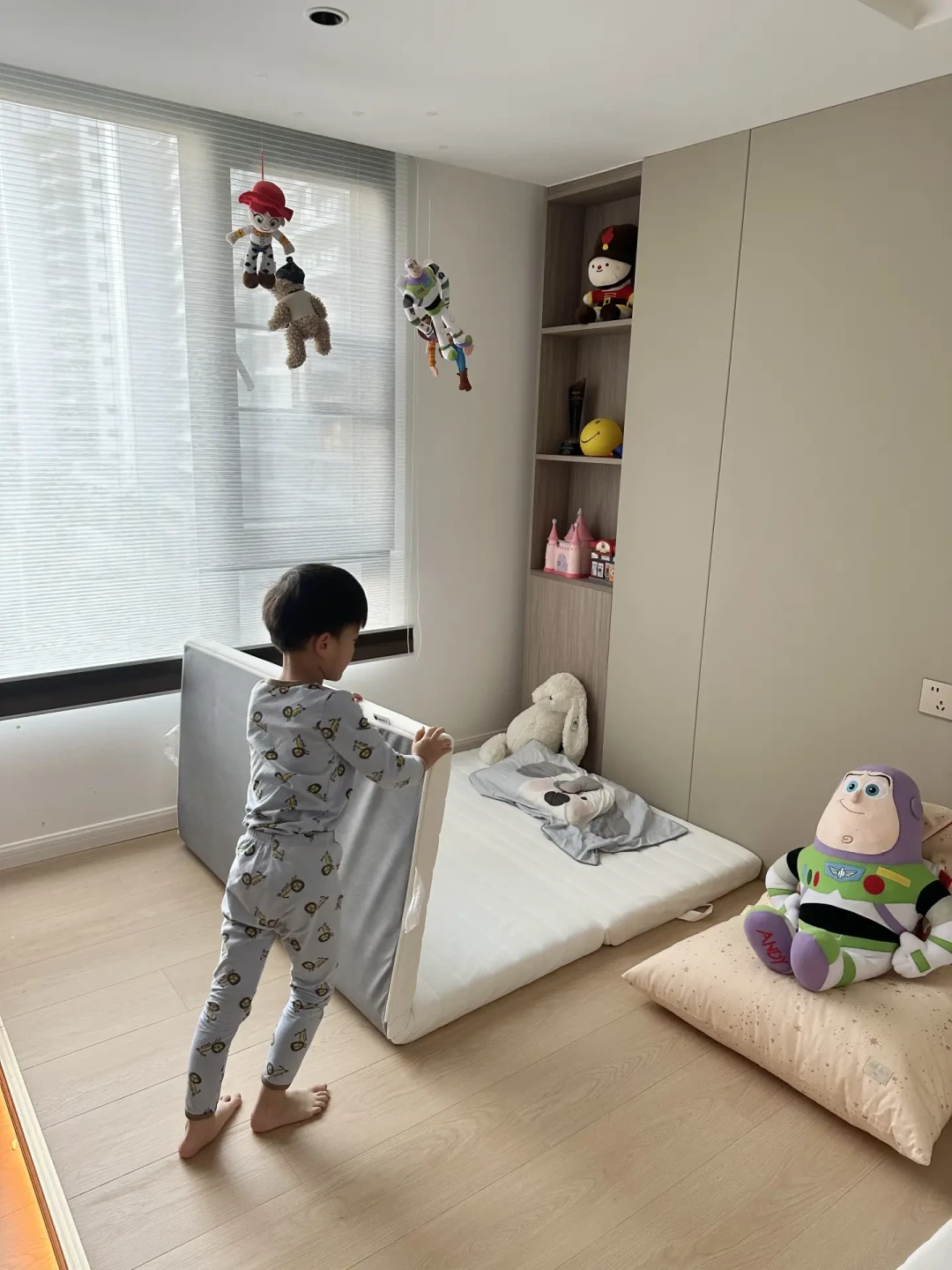 定制销售说“儿童房一起做了省钱”，你点头吗？四个平台18篇“后悔”帖，算的是同一笔账