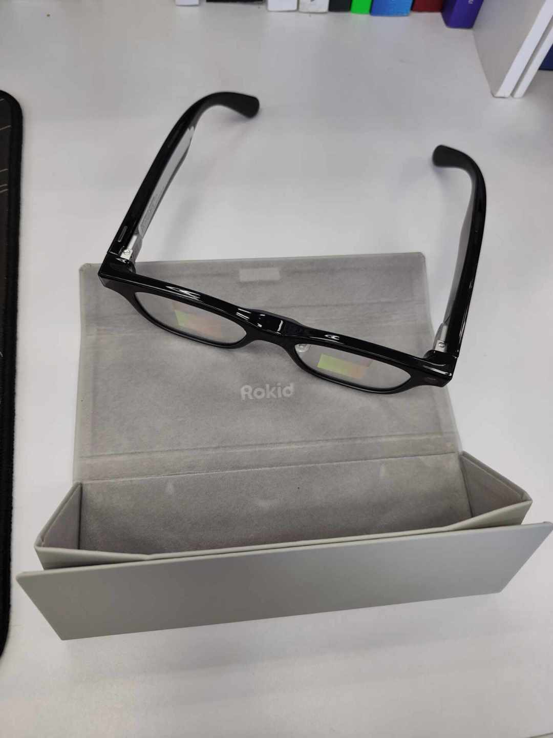 乐奇Glasses二代7天后全球首秀:等、冲新、收二手,三笔账我提前算完了