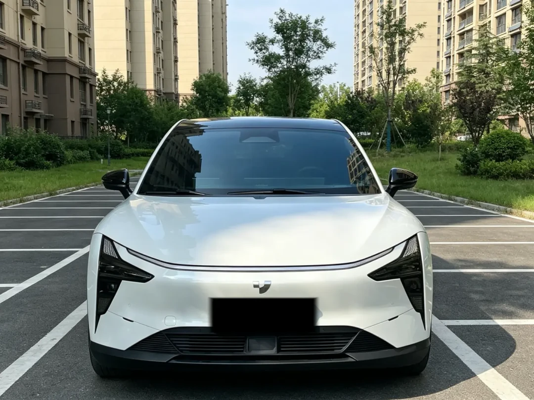 都在算9万块抄底极越,没人算保险公司只肯给这车定8万:我把全网极越车险报价挨个查了一遍