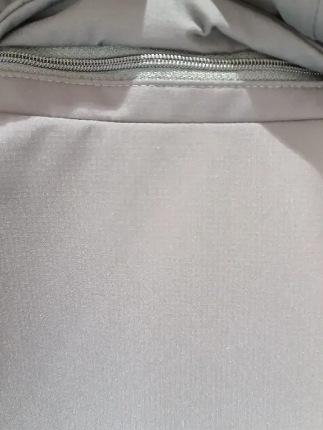 体制内男生把雅戈尔穿成了