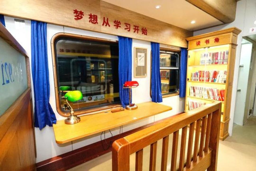 抢10月1日的票从明天开始,运转党不妨换张表:旅游列车的散客票到底怎么买