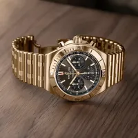 融金铺子盯上你的金表：沪金929元/克的行情下，哪些金表有底，哪些只是带表带的金疙瘩？