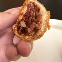 月饼礼盒在清仓，巴斯克月饼在爆火：中秋前9天，自吃党怎么买