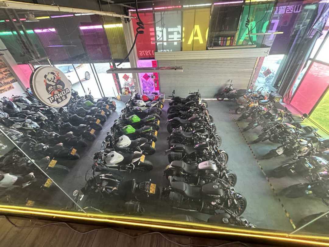 车商库存不过两周、准新车砍七千:复古踏板二手这波跳水,漏在哪、刀在哪