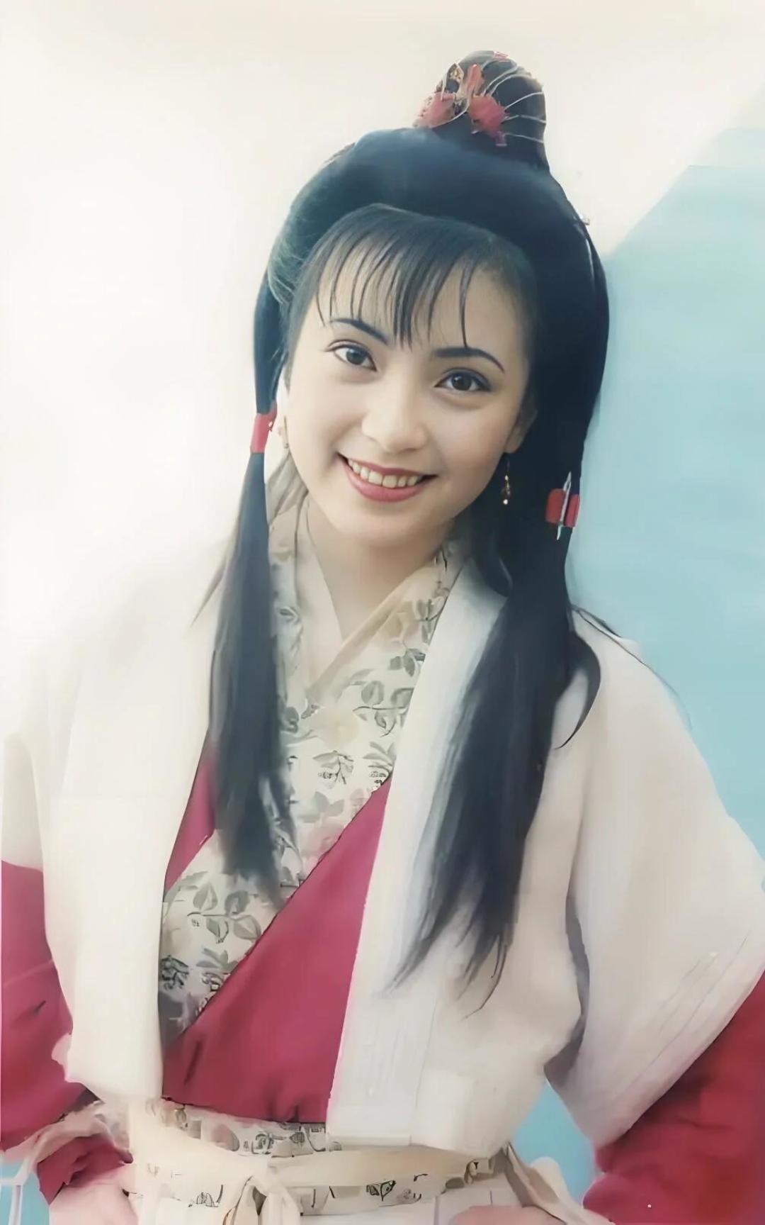 郭芙约稿破万那天,投稿号投票要不要禁掉整部神雕:这场吵翻2026的金庸圈党争,吵的其实是三个版本