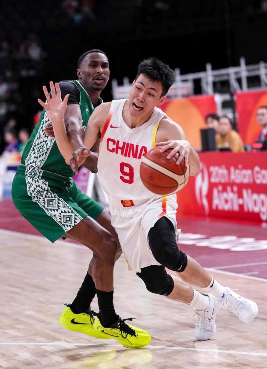 廖三宁狂砍30分 中国男篮力克沙特晋级亚运半决赛
