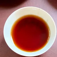 中茶在胖东来的货架上开卖了：我把7张价签摆完，"严选"的背书和"央企"的背书其实是两本账