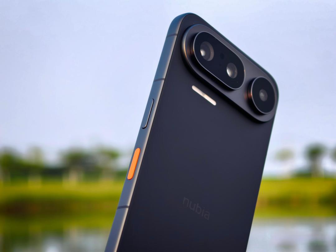 努比亚NaviX Ultra豆包手机发布：全球首款AI智能体手机