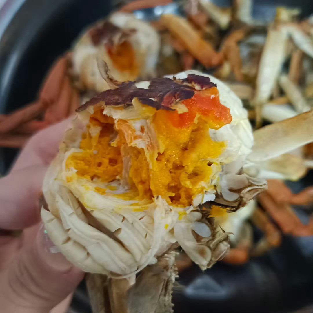 中秋家宴的第一口东北蟹,现在下单是抄底还是抄错:今年稻田蟹的时间表、每两单价和