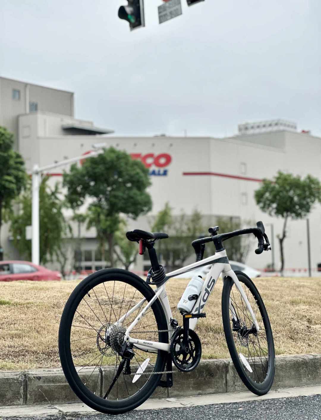 153到161的女骑卡在同一个门槛上：喜德盛450还是480，我把库存、退换和手腕的三本账对完了