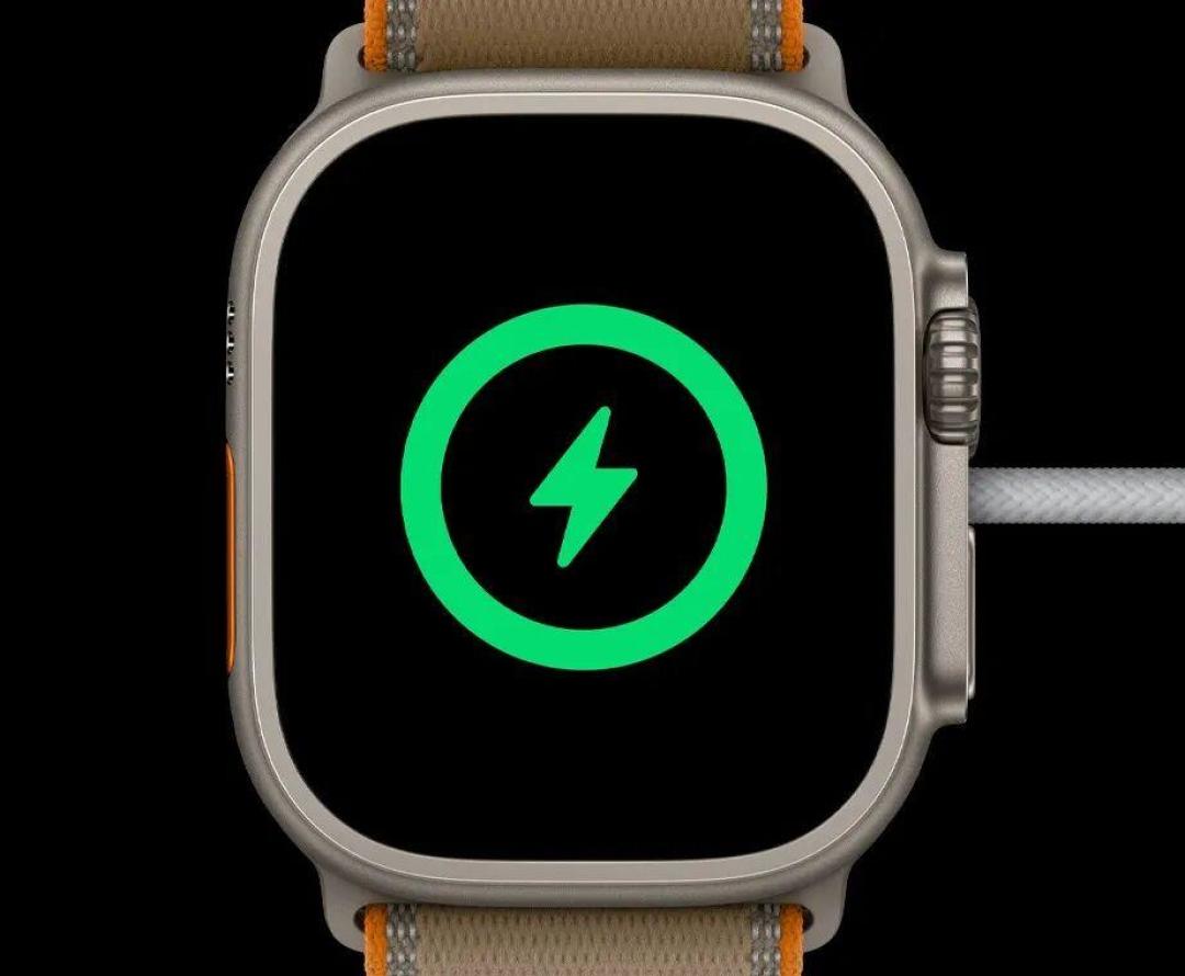 Apple Watch Ultra 4 9月18日开售,首发评测集体劝Ultra 3用户「别换」:对完清仓Ultra 3的828元差价、60倍心率采样、5299元教育优惠好价和U2用户咬牙置换的实录,谁该换、谁该忍、谁该抄底老款,我替你排清了
