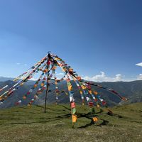 正规6000元、黑攀2700元：国庆想冲“人生第一座雪山”的人，先看清省下的差价砍在哪三刀