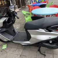 极核AE6 Pro降的900、九号闪骑的8299、小牛的6399空车都只讲了一半："铅酸旗舰"要换完锂电才见真价，7千档三本账对完再去试驾