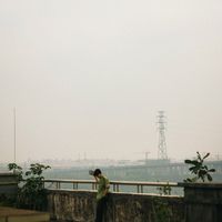 上映第29天票房逆跌、今天官宣全球排期：5.9亿的《空枪》，动作粉该信几分