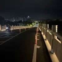 三万买的车两万都卖不掉：公路车"腰斩"快两年，抄底入门前先分清三种降价