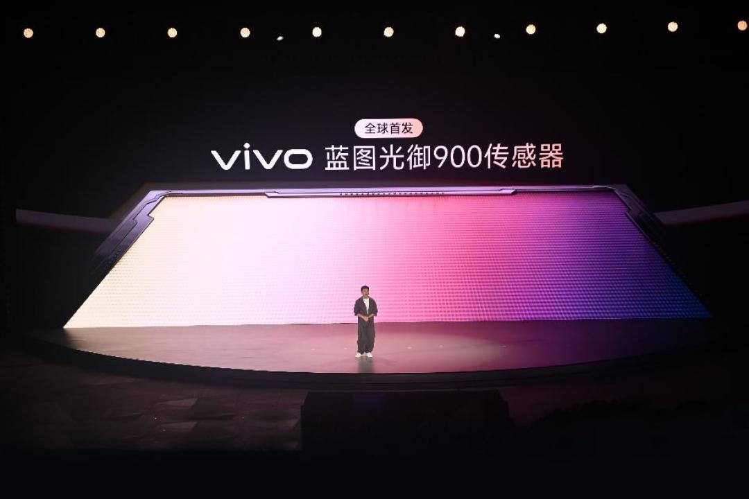 周杰伦不来,但「晴天四件套」全都在:vivo辟谣后48小时产品经理亮出底牌——杰迷9.21前先认清五类付费