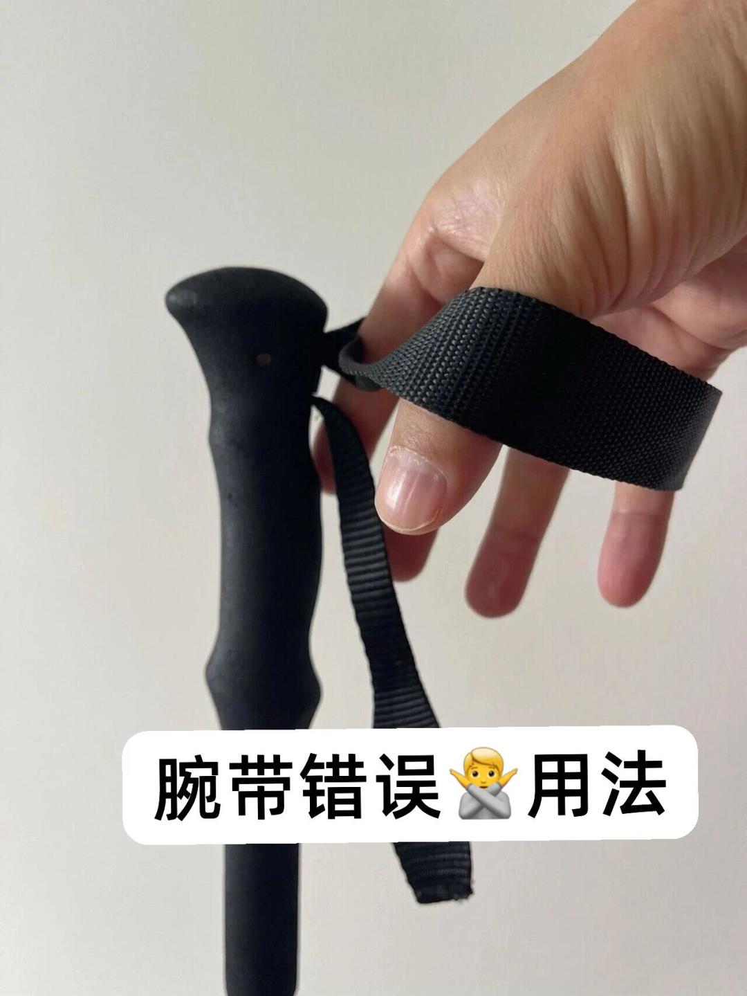 国庆前第一根登山杖:别急着信「碳纤维更高级」或赌「一根够用」,先把「走什么路、锁不锁得住、带不带得上飞机」三笔账算清