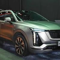 骂了十年"无后驱不豪华"，9月这台新XT5把话术撕开了口子：四句罪状、三本账，对完再拿笔