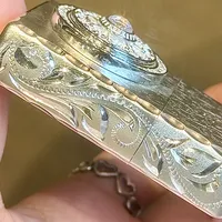 高铁能带2个打火机，但装了油的Zippo能过吗？对完现行目录和近500条玩家实测，被卡住的从来不是火机