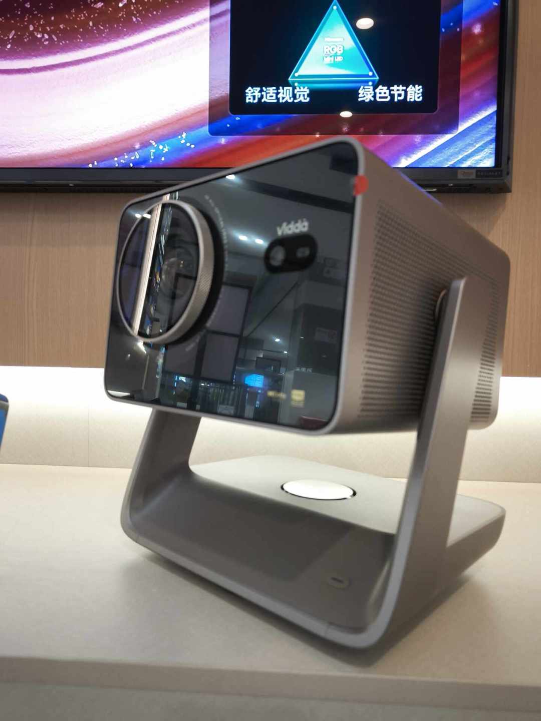 Vidda C5 Pro首发5999正撞上C5 Pro Max的到手价:9月20日近在眼前,同是3200CVIA,买新还是拍旧?
