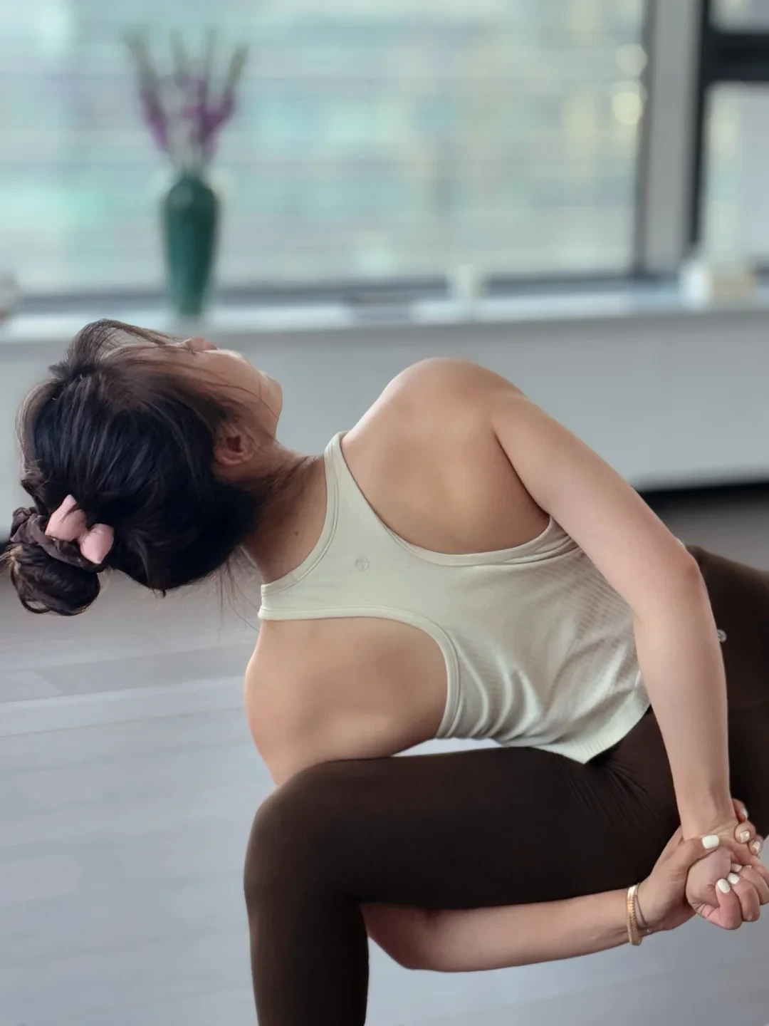 练完腿抖、瘫两天还以为是练到位?这个秋天复练瑜伽,先分清酸、疼、警报