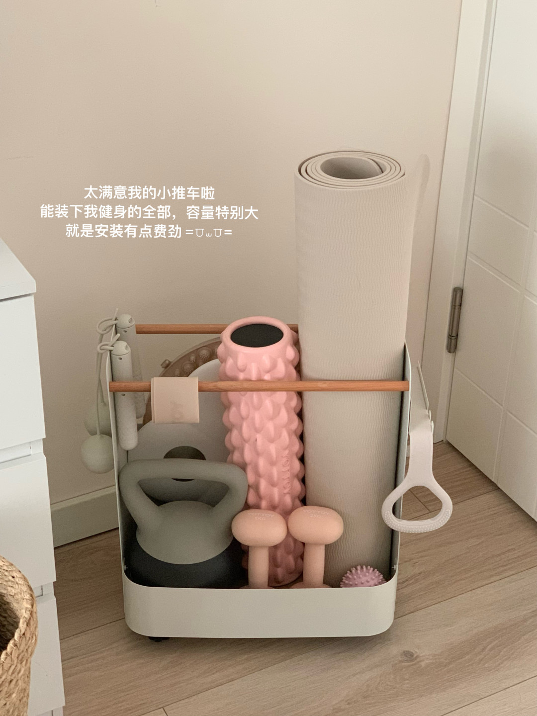 三个平台约20条视频写着