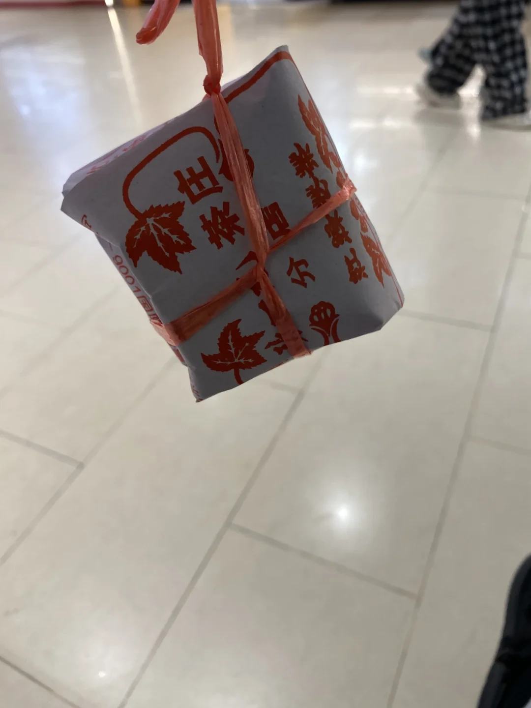 张一元开到江汉路了:散茶到店、免费试喝,吴裕泰都来评论区打招呼了——出发前先核对这三笔账