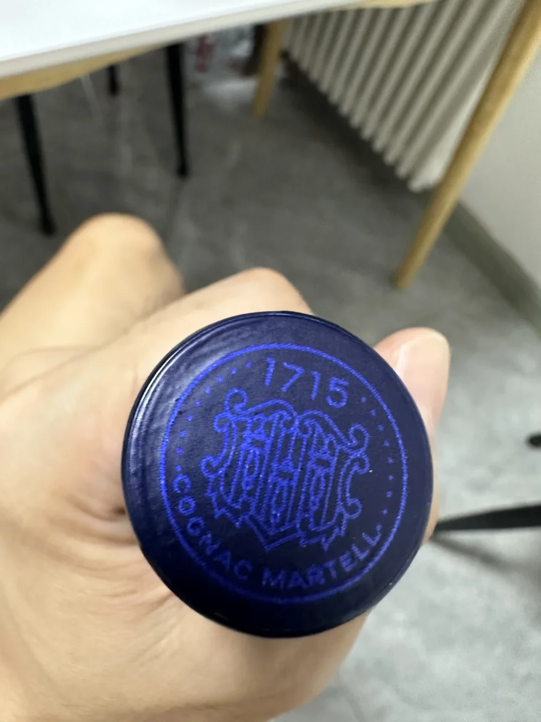 小红书九月都在求鉴马爹利:外观只能看出假瓶,看不出