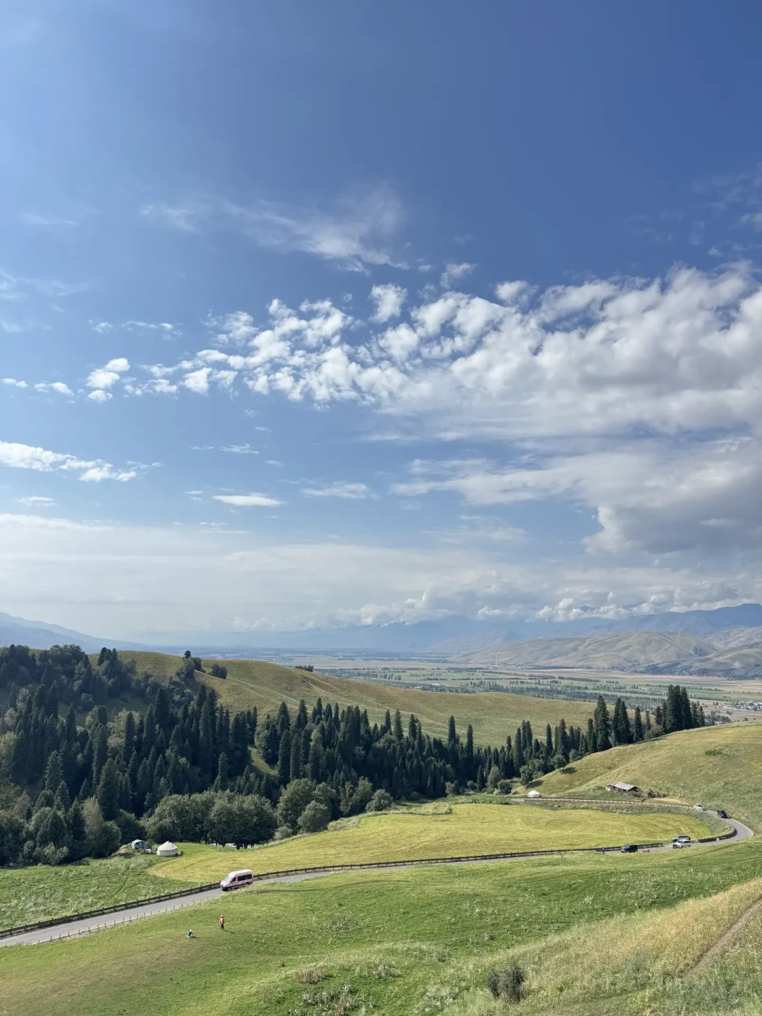 塔依阿苏门岗一关,552赞的“一天刷完那拉提”路书失效了:三条线怎么走、留多久,9月下旬得重算