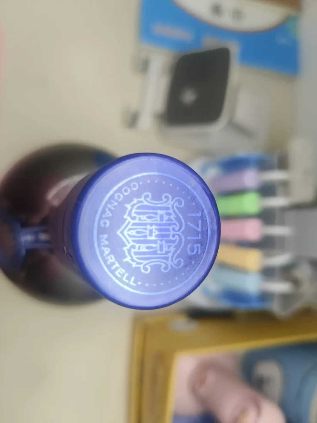 1400元报价、一千出头成交:家里闲置的马爹利,先别信最高价——中秋出酒前,把三种亏损算一遍