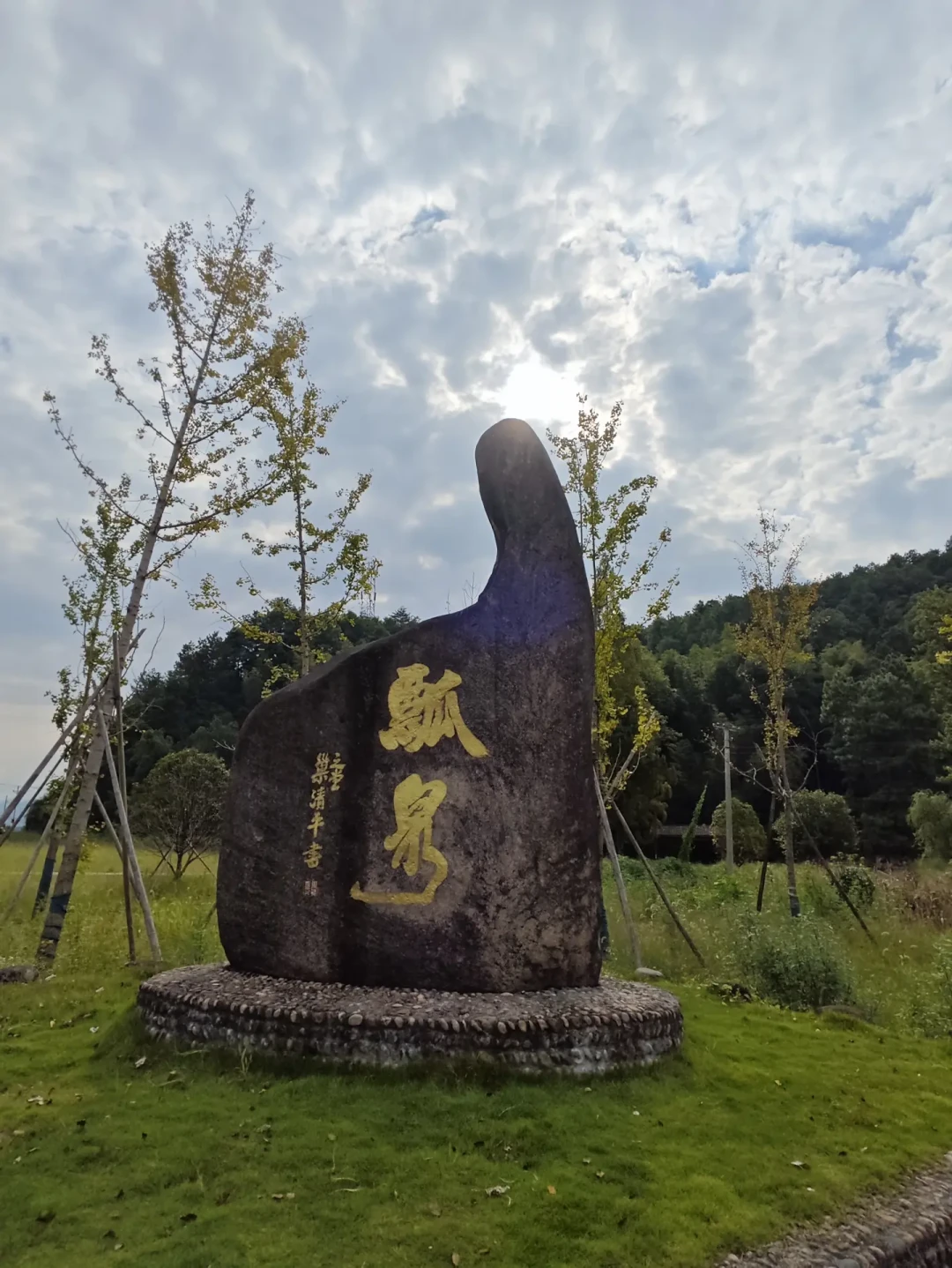 苏辛之争9月又开吵:我把知乎1150万浏览的15个帖子摆了一起,发现赞越高的越不给排名