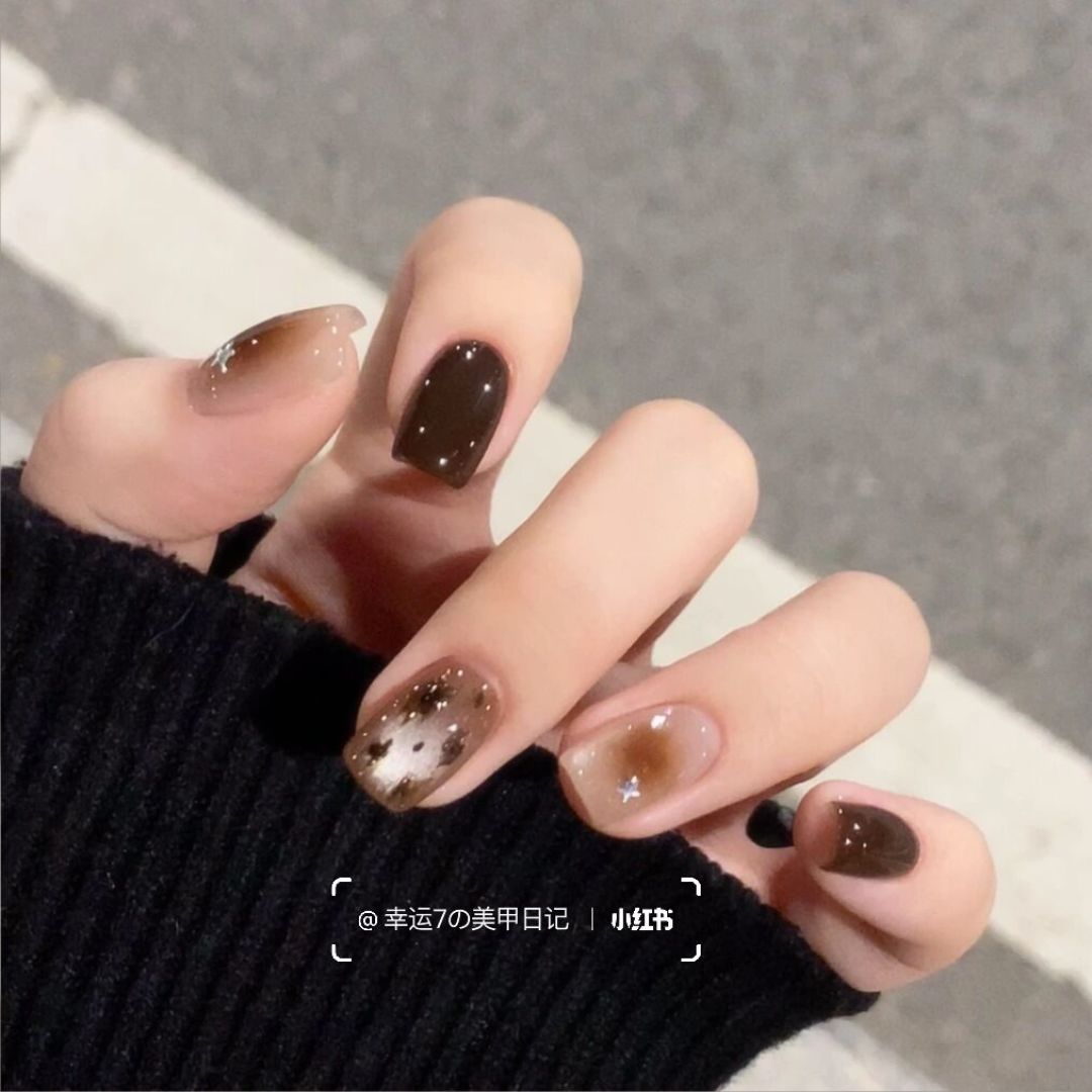 秋天的第一个美甲,复刻别赌图:扒完30多条翻车帖的几百条评论,还原率在存图那一步就定了