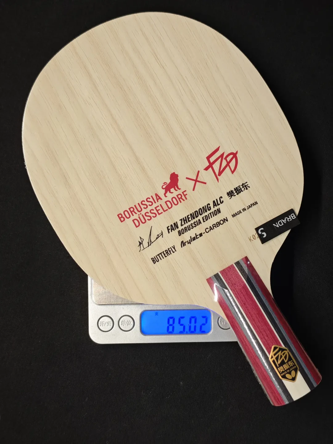 399欧原价售罄9分钟,二手挂到1万5还不肯降:金标樊A说