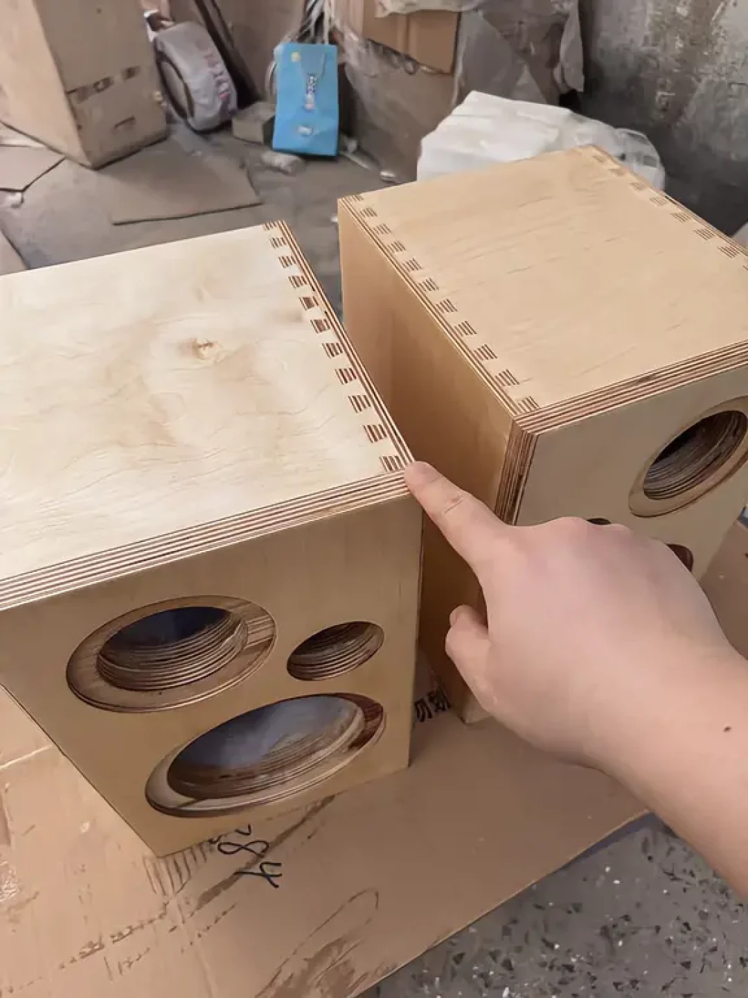 顶级单元DIY,干得过厂箱吗?这周吵翻的争议,账已经摆好了