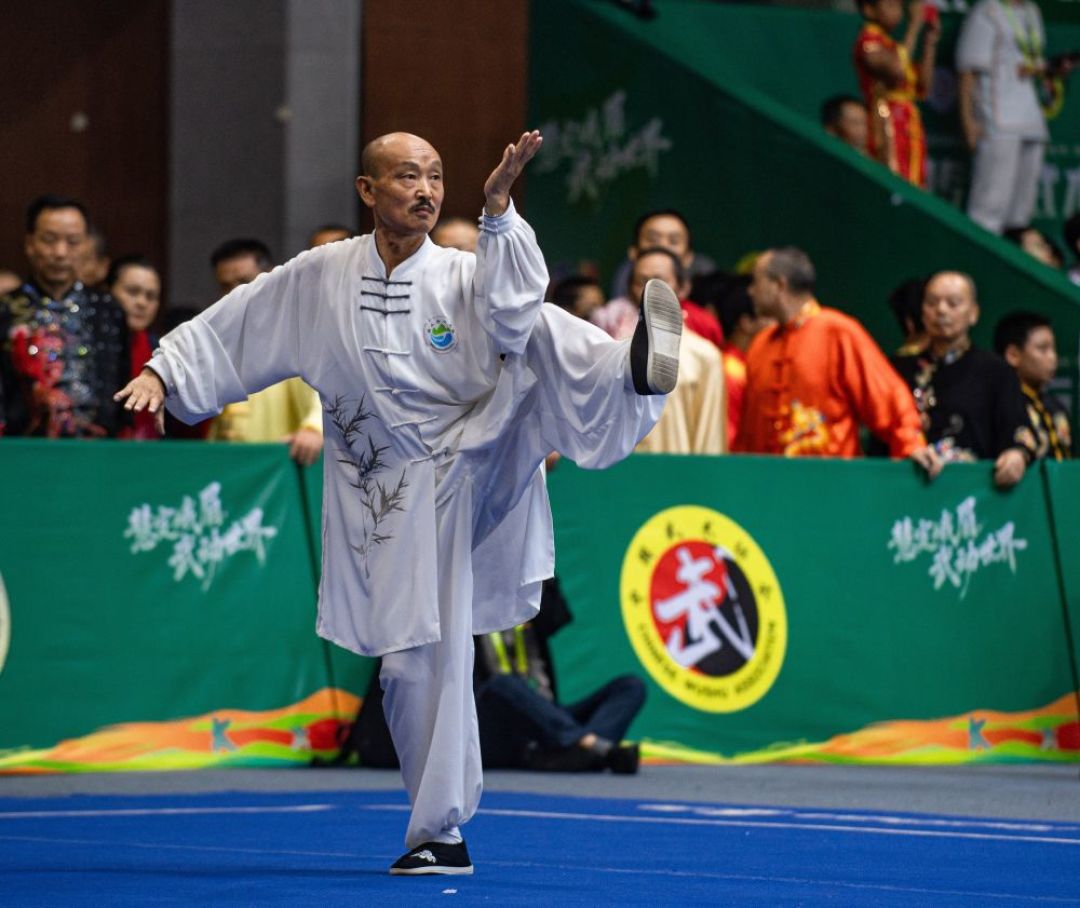 李连杰就来邯郸这两天:开幕式、免门票、免公交,追不追周末,先把这5本账摆清