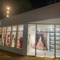肖战的VOGUE银十来了：20分钟卖破11万册、发货排到90天后，"男刊大满贯"几分是事实几分是话术？