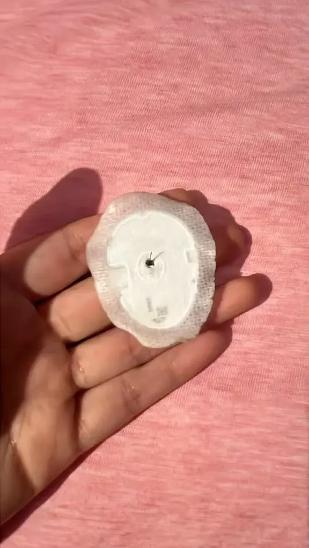 血糖正常的年轻人,把动态血糖仪当