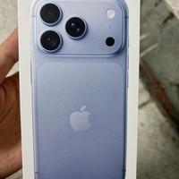 iPhone 18 Pro包装曝光：新配色亮相，主摄首搭可变光圈