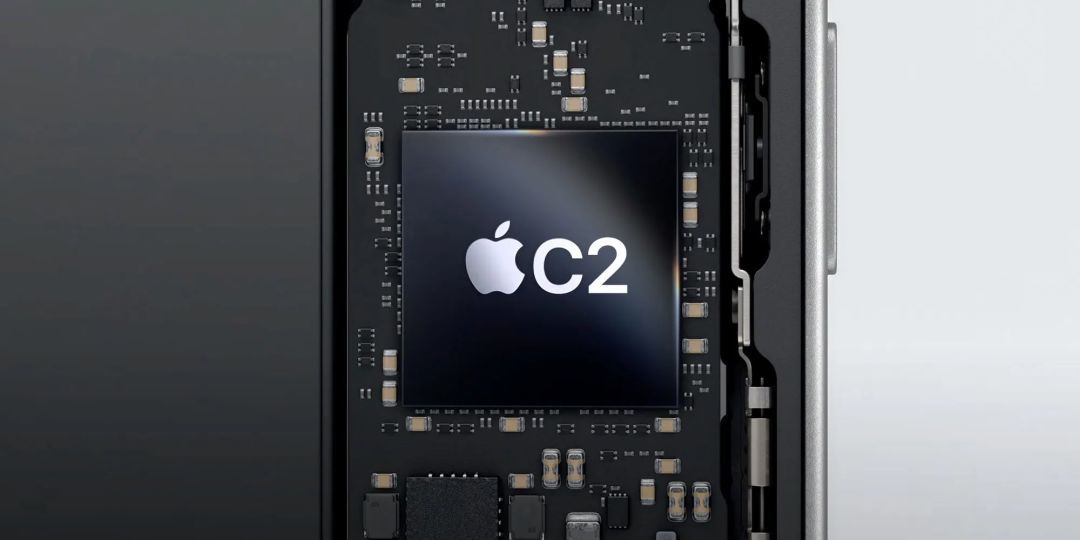 何同学开箱iPhone18后续:体验优缺参半,破发后该买吗