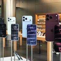 直击iPhone18 Pro系列开售：部分版本已破发，还有人为苹果整晚“守夜”
