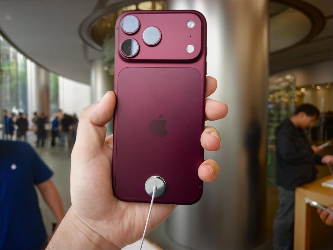 直击iPhone18 Pro系列开售:部分版本已破发,还有人为苹果整晚“守夜”