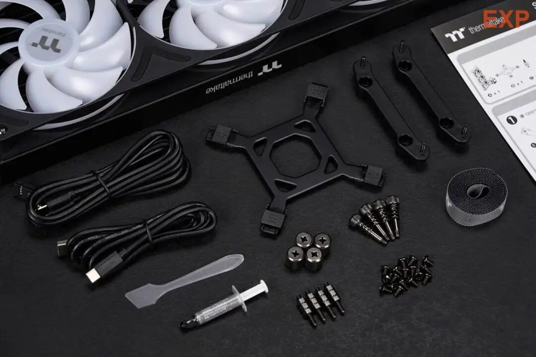 Tt ST360 Ultra一体式水冷评测：7英寸屏+侧出短管，兼顾颜值与兼容