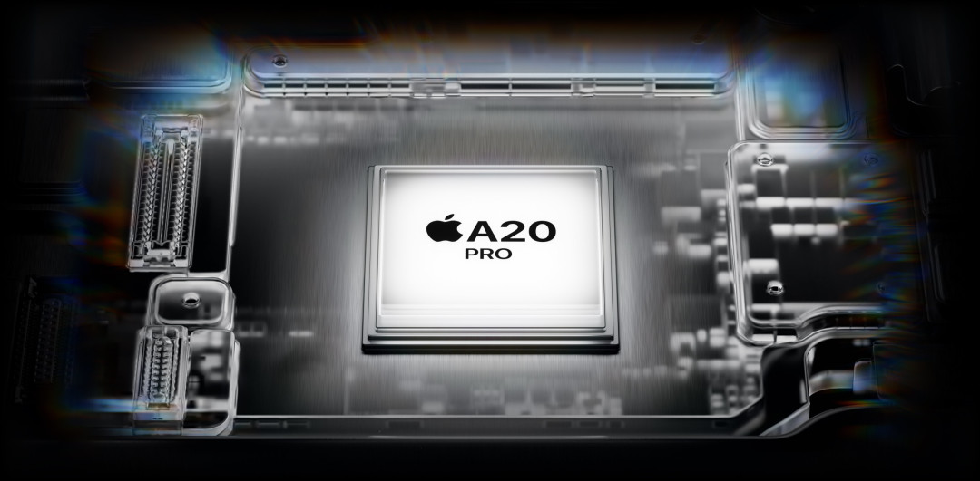 iPhone 18 Pro 开售日拆解潮,三条「猛料」我挨个对了账:5567mAh 是记错数、「内存CPU一体化」剪反了方向、「100℃史上最热芯」是 AI 二创标题——真锤的是三倍均热板和更厚的喇叭,首批别慌,没下单的看这三点